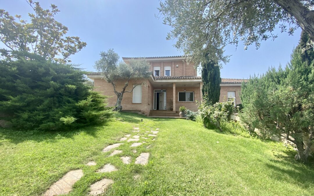 CHALET EN VENTA EN EL BEATO