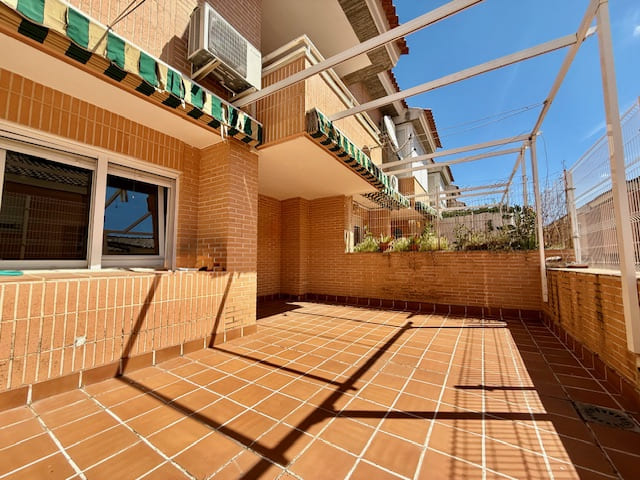 VENTA CHALET EN CALLE ITALIA