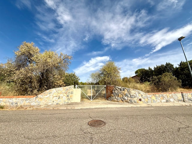 PARCELA EN VENTA EN LA BASTIDA
